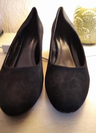 Туфлі з екошкіри