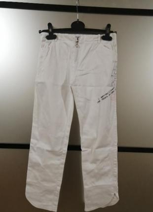 Белые котоновые капри на 12-14 лет