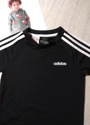 Футболка adidas 128 см. оригінал2 фото