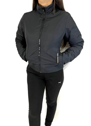 Куртка peak performance / размер s / короткая женская куртка / подклад под куртку / peak performance / черная женская куртка / легкая куртка /2
