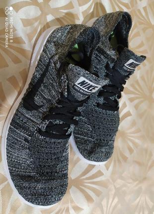 Кросівки жіночі nike free rn flyknit