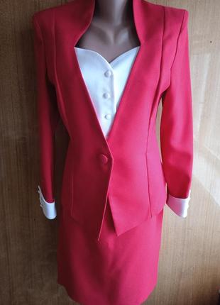 Нарядный костюм красного цвета, р. 461 фото
