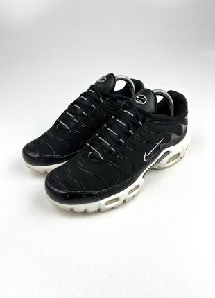 Оригінальні кросівки nike air tn