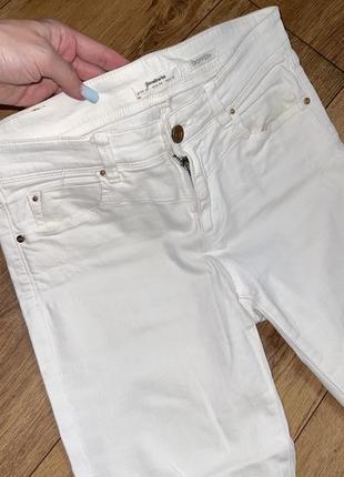 Розкішні брюки білі штани джинси скіні