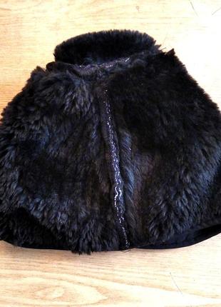 Стильная женская шапочка ( 54 - 56 размер) из натуральной замши украшена мехом кролика6 фото
