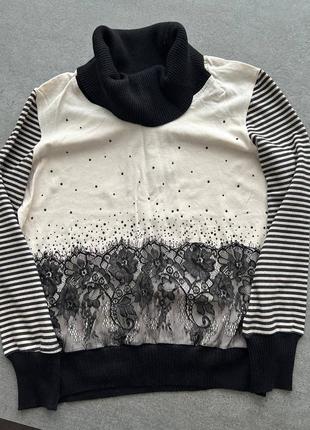 Якісний светр з мереживом трикотажний