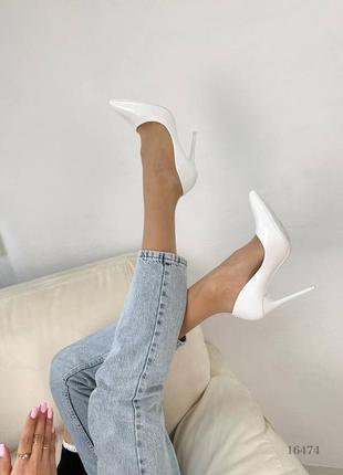 Женские туфли белые8 фото