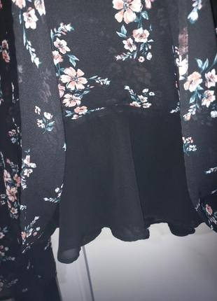 Блуза с баской в цветочный принт4 фото