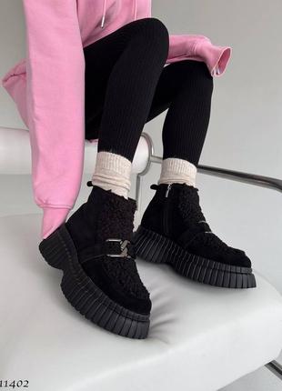 Натуральные замшевые демисезонные черные ботинки с мехом тедди7 фото