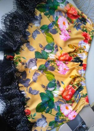 Красивый шелковый халат с французским кружевом и шорты6 фото
