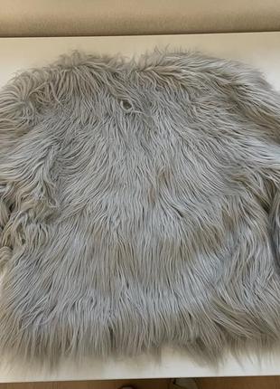 Жіноча шуба сірого кольору (розмір м) полушубка зі штучного хутра5 фото