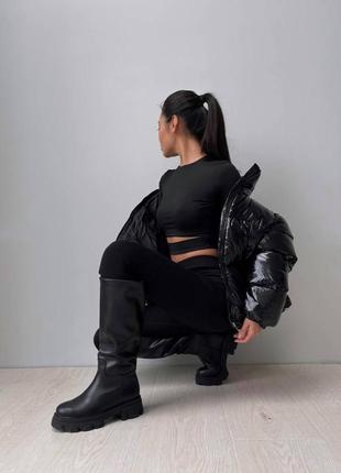 Кроп топ с разрезом под грудью с прорезями для пальчиков лонгслив белый черный хаки...