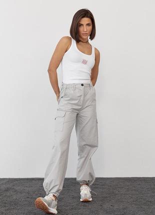 Жіночі штани карго в стилі кежуал — світло-сірий колір, l (є розміри)6 фото