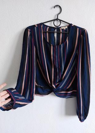 Укороченная блуза с узлом в полоску1 фото