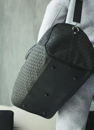 Дорожня спортивна сумка високої якості у брендовому стилі8 фото