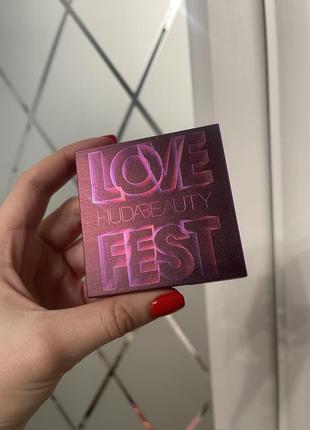 Рум’яна huda beauty love fest