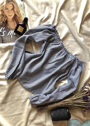 Красивая блуза, блузка  в мелкую полоску и с открытыми плечиками от brandy melville