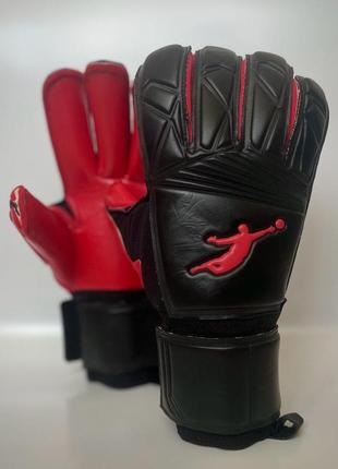 Вратарские перчатки brave gk reaction black red