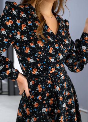 Платье на запах с длинными рукавами женское с цветочным принтом7 фото