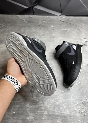 Зимові чорні чоловічі черевики nike з натурального нубука на хутрі.2 фото