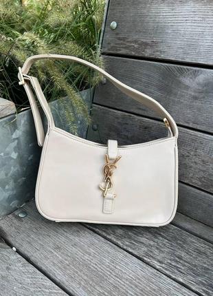 Женская сумка из эко-кожи ysl hobo milk ив сен лоран хобо yves saint laurent молочного цвета молодежная5 фото