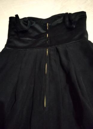 Черное маленькое платье на бретельках, платье - сарафан.2 фото
