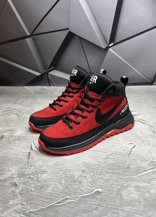 Зимові чорно-червоні чоловічі черевики nike на хутрі4 фото