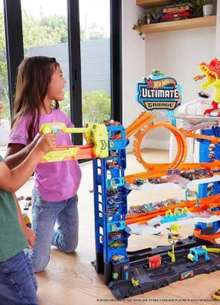 Набір hot wheels city ultimate garage