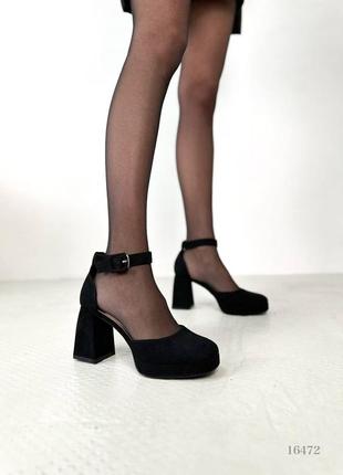 Черные замшевые туфли на высоком толстом каблуке с платформой ремешком7 фото