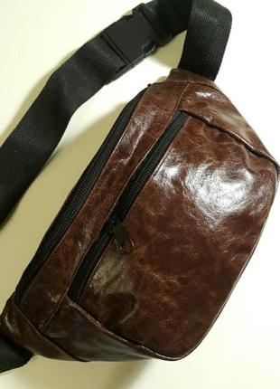 Объемная бананка из натуральной кожи стильная кожаная сумка на пояс на плечо барсетка