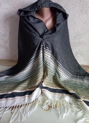 Палантин с капюшоном, шарф
