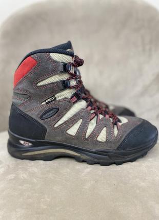 Трекінгові черевики lowa khumbu gtx