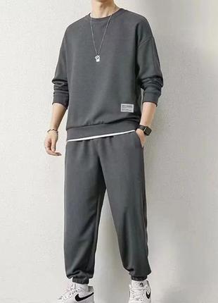 Мужской спортивный костюм
размер: 44-46, 48-52, 54-56
тканина: двонитка
цвет: серый, хаки, черный6 фото