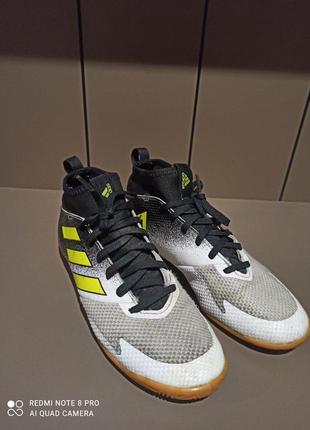 Футзалки  adidas 37 розмір