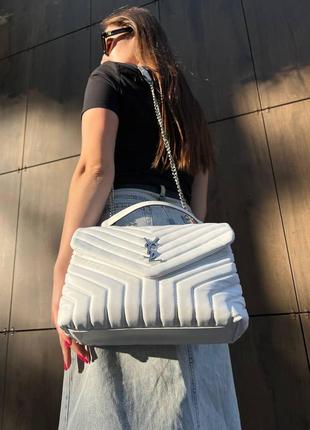 Женская сумка из эко-кожи yves saint laurent 30 silver ив сен лоран белого цвета молодежная, брендовая9 фото