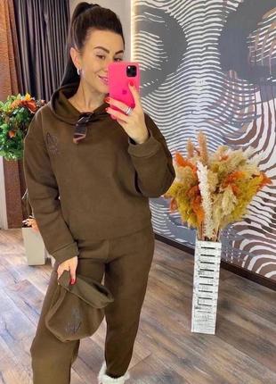 Теплий жіночий спортивний костюм тринитка на флісі коричневий прогулочний утеплений 42-446 фото