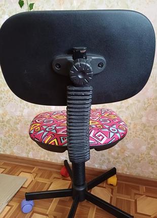 Крісло дитяче, шкільне на колесах