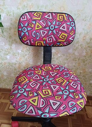 Крісло дитяче, шкільне на колесах