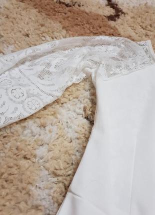 Очень красивое белоснежное платье с ажурными рукавами gina tricot2 фото