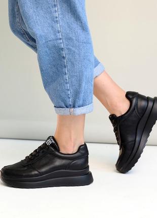 Стильні зручні чорні жіночі кросівки весна-осінь,шкіряні/натуральна шкіра-жіноче взуття демісезон