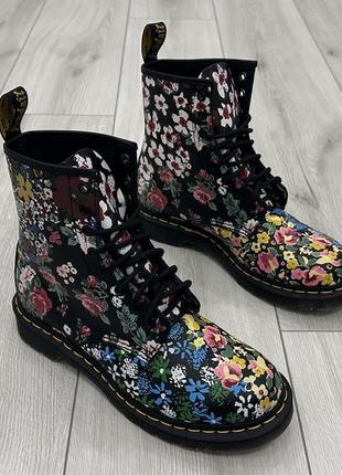 Ботинки dr. pride martens 1460 pascal floral mash up leather lace (25,5 см)