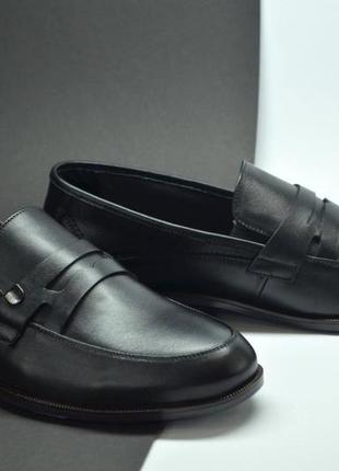 Мужские модные кожаные туфли лоферы черные vivaro 6413 фото