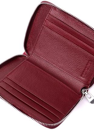 Симпатичний шкіряний гаманець для жінок на блискавці з тисненим логотипом виробника st leather 19491 бордовий4 фото