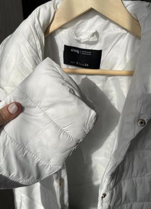 Женская куртка на кнопках в молочном цвете5 фото