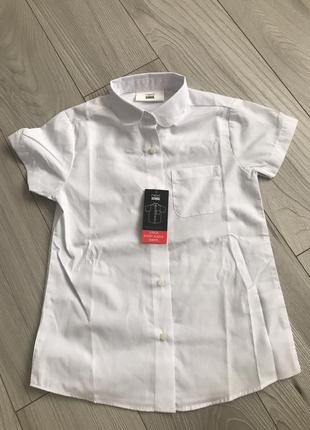 Новая белая рубашка на короткий рукав