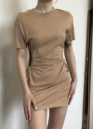 Платье с вырезами