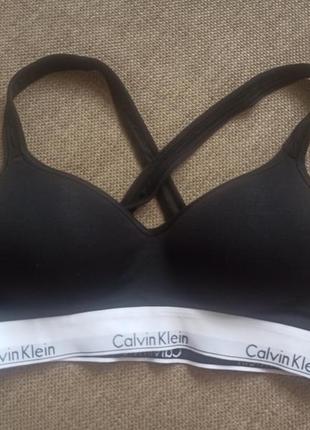 Бюстгальтер calvin klein lift bralette5 фото