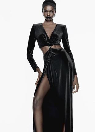 Zara бархатное платье миди с вырезом2 фото