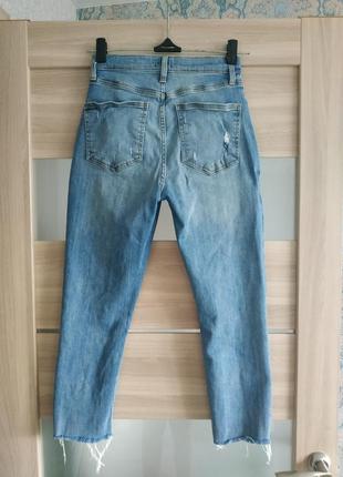 Стильные высокие необработанные джинсы3 фото
