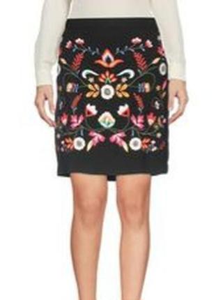 Красивая юбка юбка вышивка с карманами